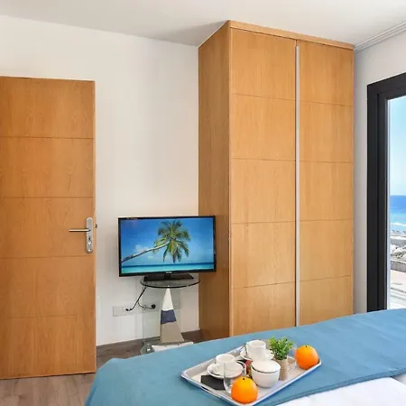 Beachfront Morea Puerto Rico By Villagrancanaria * Puerto Rico (Gran Canaria)